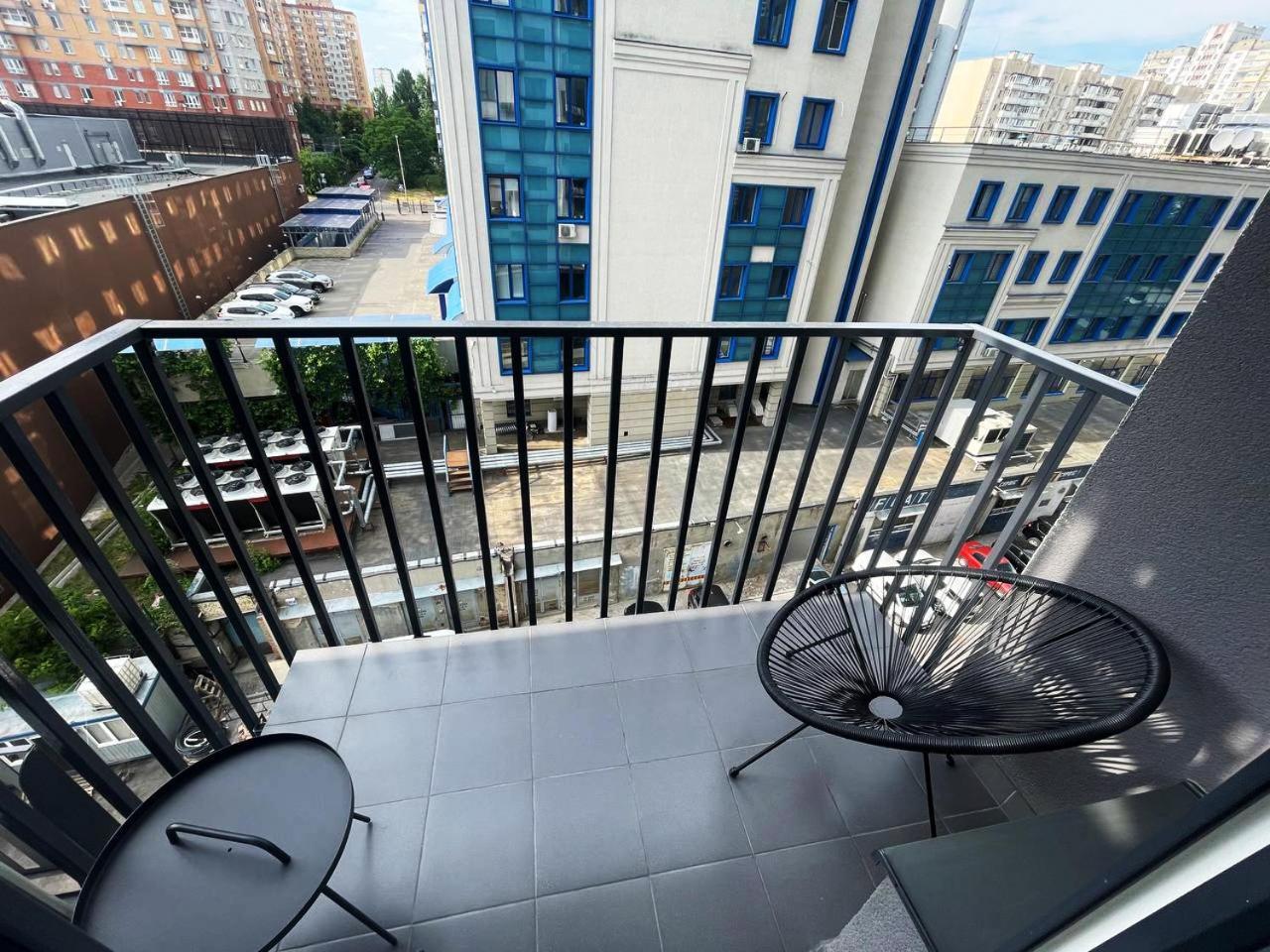 Ferienwohnung Cube House Kiew Exterior foto
